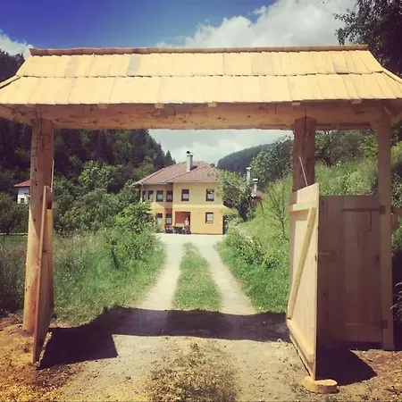 Ranch Retreat Secluded Exclusive Pool * Fojnica